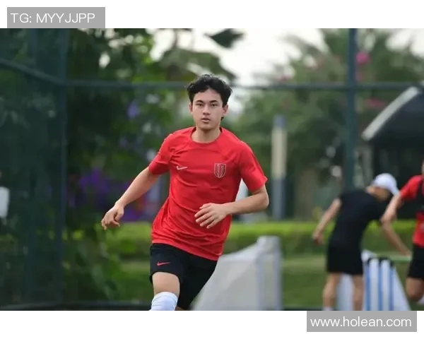 成都足球队在足球速度排行榜中荣登第九名展现出强劲实力与潜力 成都足球队在足球速度排行榜中荣登第九名展现出强劲实力与潜力