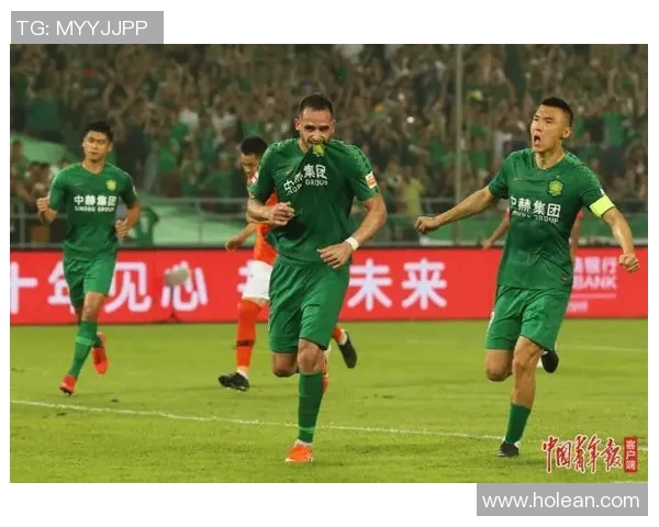 成都篮球队在世界杯预选赛中以80分稳居积分榜首位