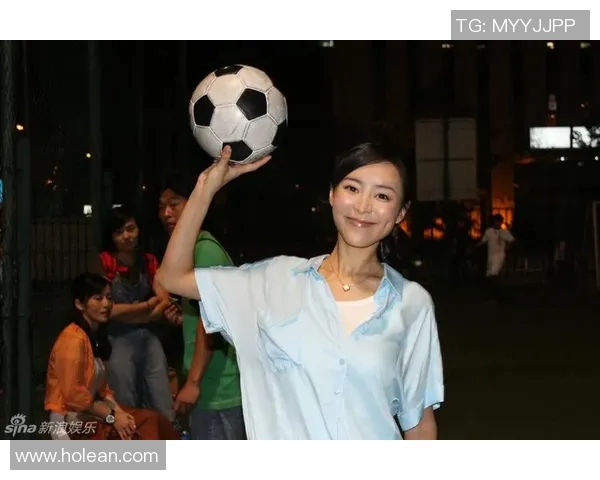 张静回顾足球生涯的点滴与感悟：从青涩少年到职业球员的成长之路