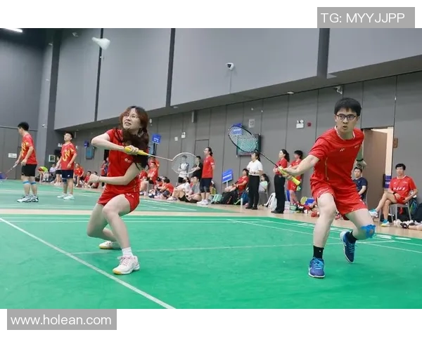 深圳羽毛球队在城市联赛中的战术表现分析与点评 深圳羽毛球队在城市联赛中的战术表现分析与点评